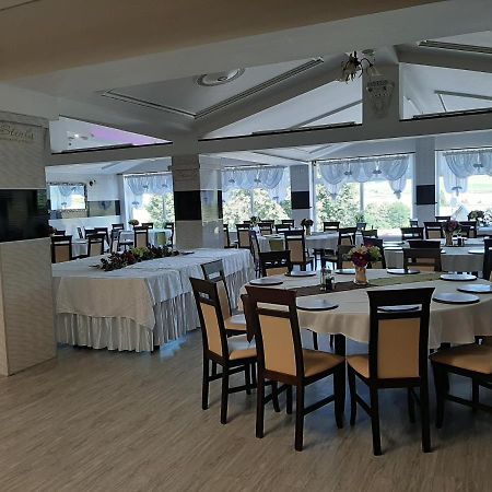 Restaurant&Pension Stenly Spissky Stvrtok Bagian luar foto