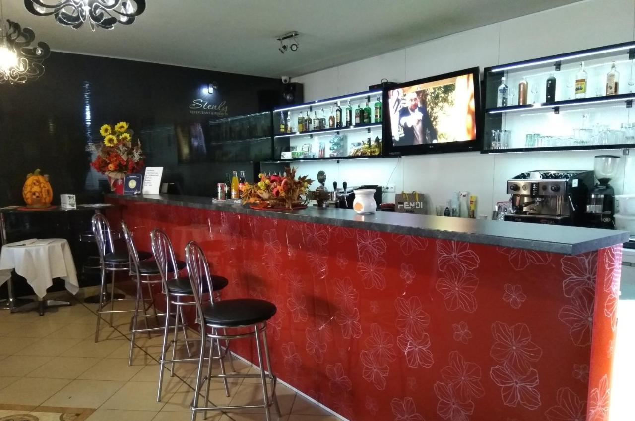 Restaurant&Pension Stenly Spissky Stvrtok Bagian luar foto