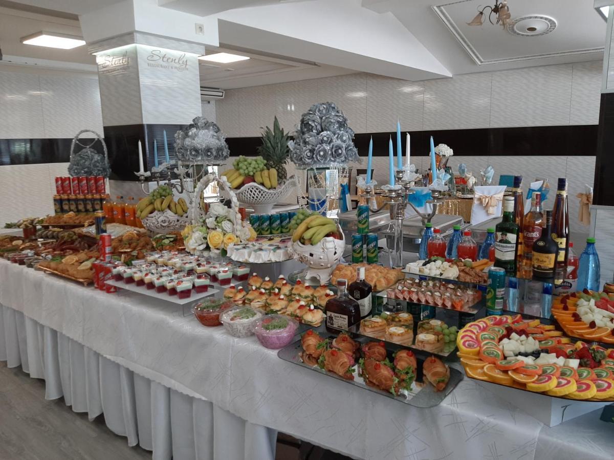 Restaurant&Pension Stenly Spissky Stvrtok Bagian luar foto