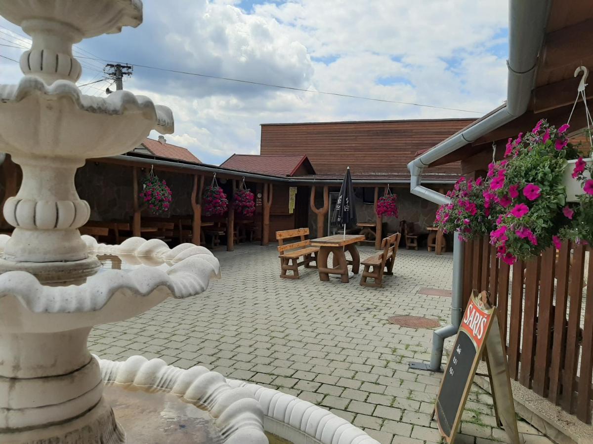Restaurant&Pension Stenly Spissky Stvrtok Bagian luar foto