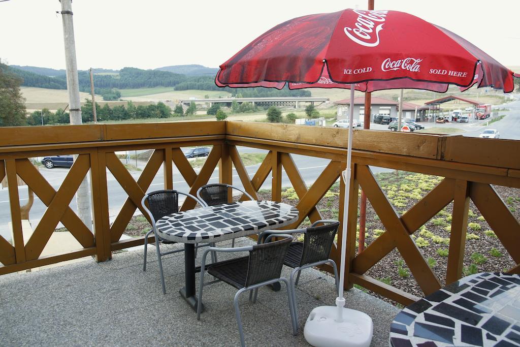Restaurant&Pension Stenly Spissky Stvrtok Bagian luar foto
